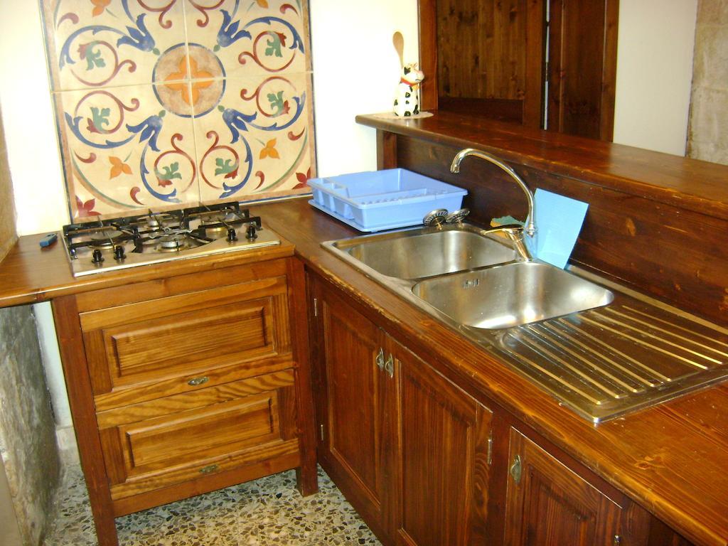 レッチェ Antica Galateo Bed & Breakfast エクステリア 写真