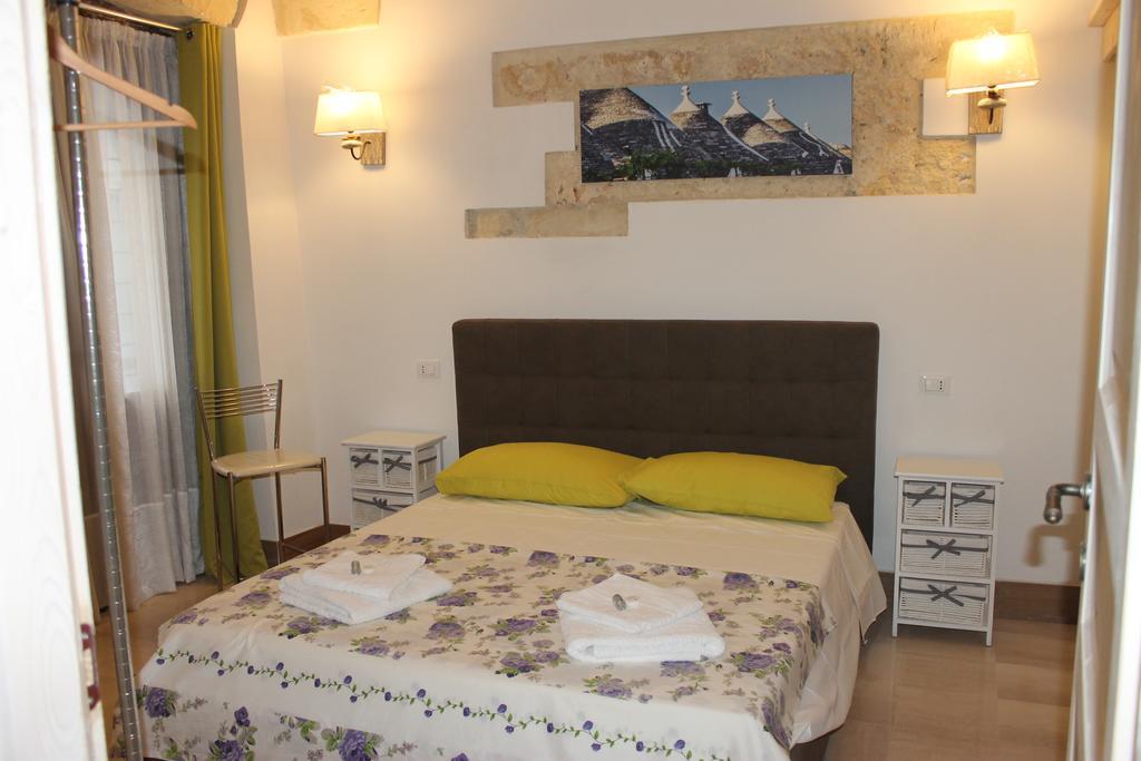 レッチェ Antica Galateo Bed & Breakfast エクステリア 写真